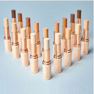 Makeup Revolution Fast Base Stick Foundation NIP